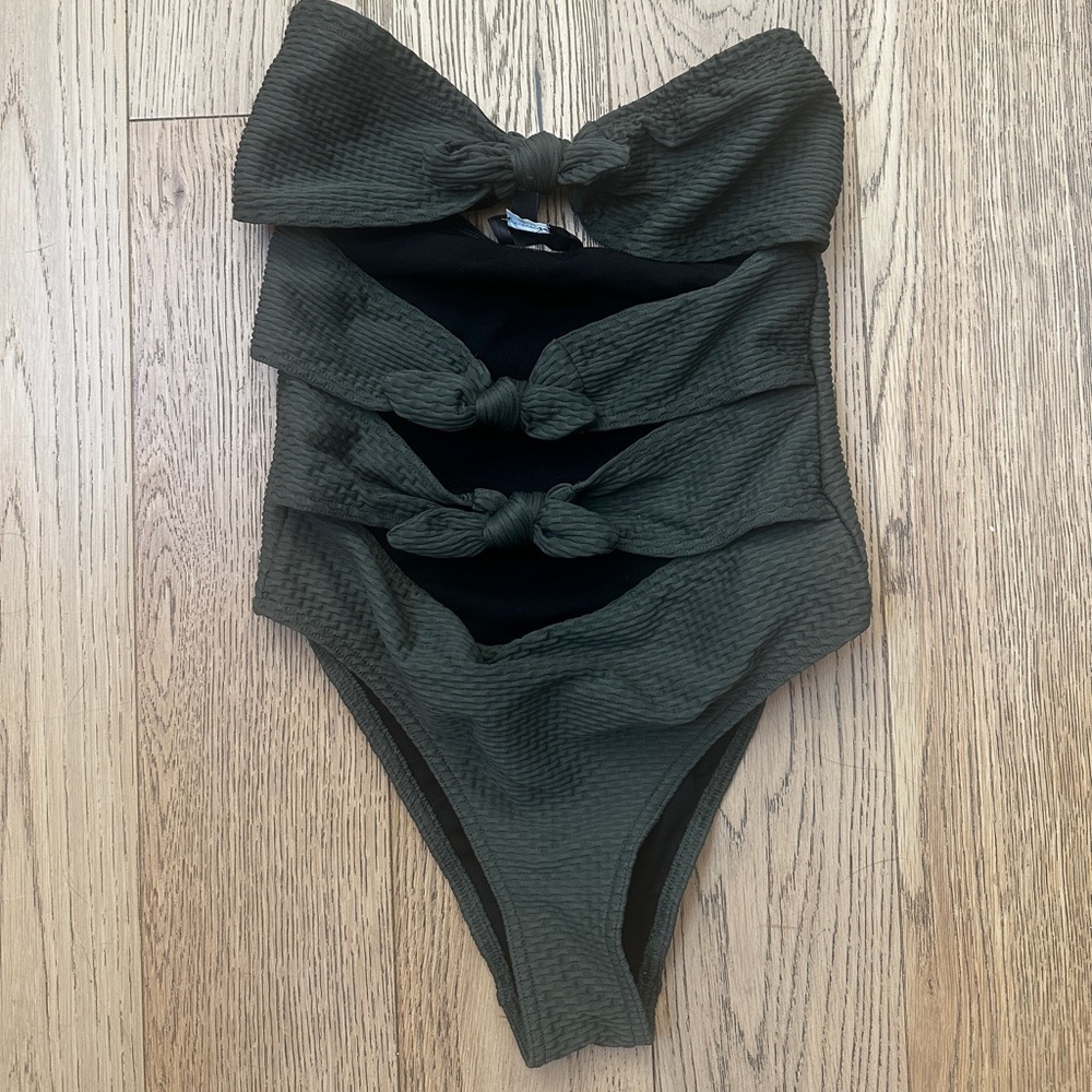 ASOS Missguided bow swimsuit US 2